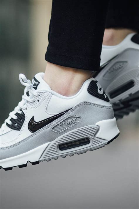 nike air max 90 essential wmns zilver grey|nike air max women's.